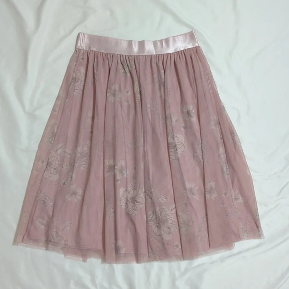 NWT Express Tulle Midi Length Skirt, Color Pink/White Size M - Picture 2 of 13